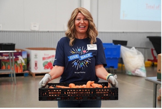 Morgan Stanley Volunteers in Food Bank's SORT Warehouse